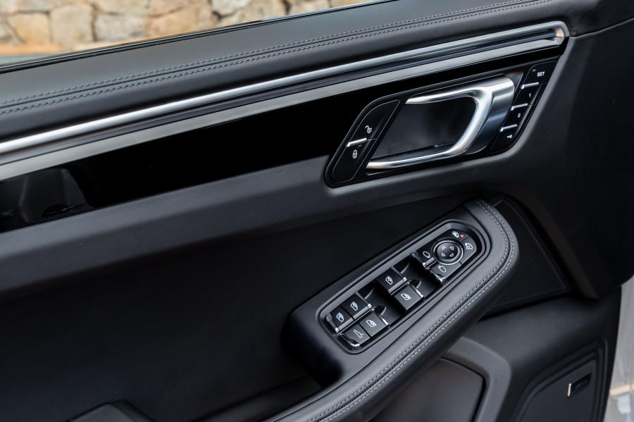 Детали интерьера Porsche Macan S (95B) 2018 года  (WW) (фото 63 из 235)